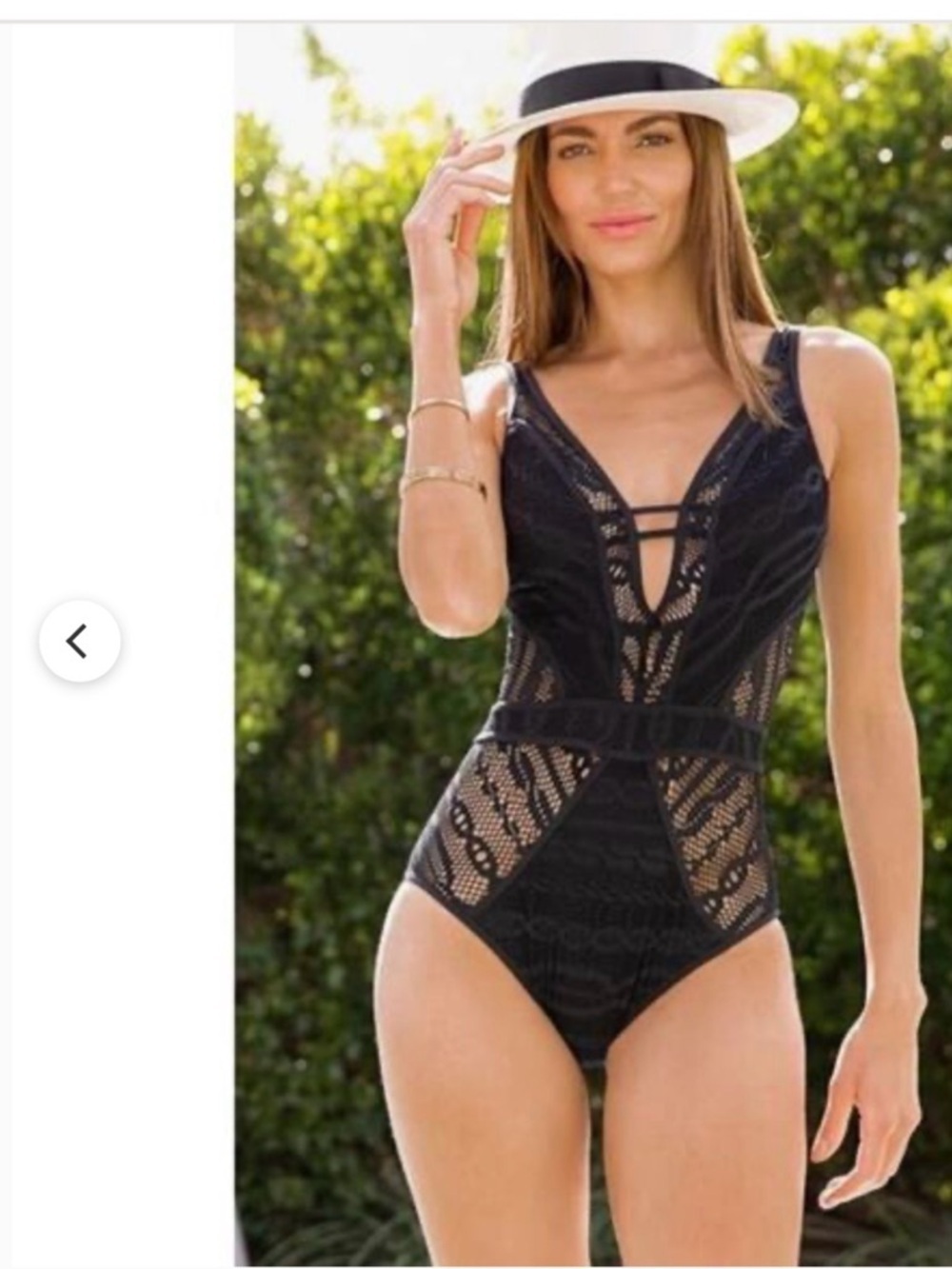NWT Color Play One-Piece Swimsuit by Rebecca
Virtue black Large Plunging V-Neck